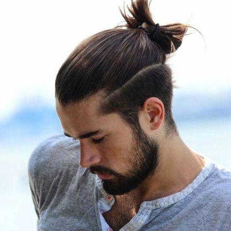 Tóc Man Bun là một trào lưu kiểu tóc cho nam giới đang được yêu thích nhất hiện nay. Xem hình ảnh về kiểu tóc này để tìm kiếm cảm hứng và tạo nên phong cách riêng của bạn.