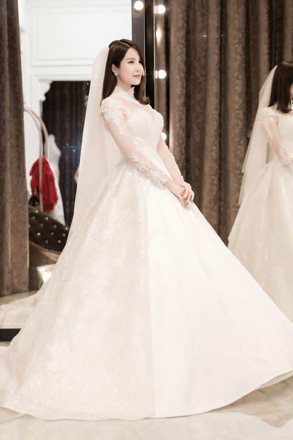 Những chiếc váy cưới đình đám của sao Việt năm 2015 | Báo Dân trí