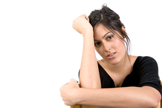 Anh tỏ thái độ hằn học khi tôi hay đi chơi với bạn - Hình 1