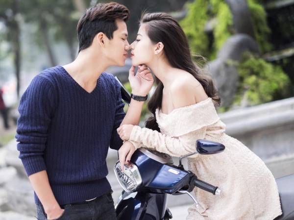 Đàn ông thương vợ thật lòng hay chỉ thương mồm cứ nhìn vào 5 điểm này, đàn bà dại gì nghe họ hứa - Hình 1