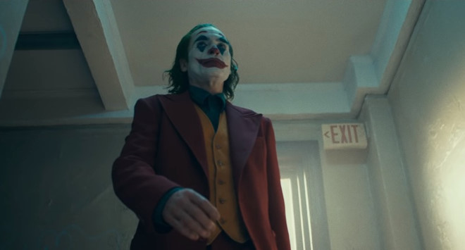 DC tung trailer Joker đầy ám ảnh và điên loạn - Hình 1