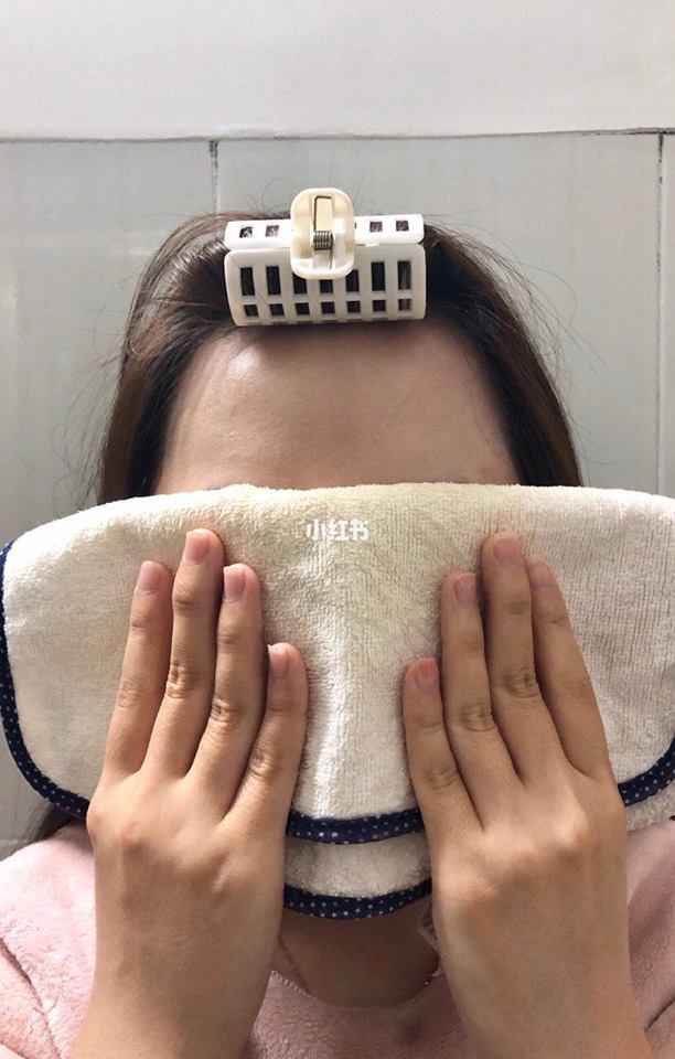 Để da mướt mát không lỗ chân lông, hội con gái Trung Quốc đang truyền tai bí kíp đắp khăn nóng vô cùng đơn giản - Hình 11