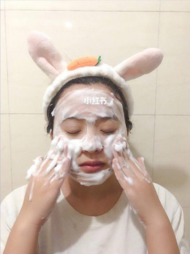 Để da mướt mát không lỗ chân lông, hội con gái Trung Quốc đang truyền tai bí kíp đắp khăn nóng vô cùng đơn giản - Hình 7