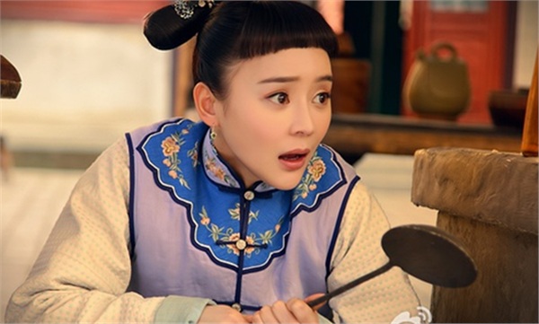 Đừng nghĩ cứ cắt mái là đẹp, không ít lần các sao cũng khóc ròng vì một phút xuống tóc đây! - Hình 23
