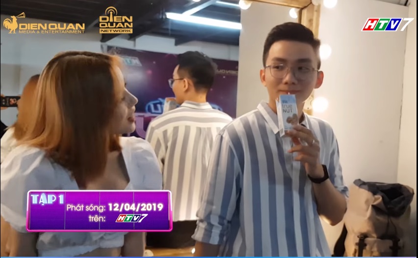 Hotgirl LyLy thử một lần chơi lớn thả thính dàn trai đẹp của Sàn Đấu Ca Từ và cái kết không thể nhịn cười - Hình 2