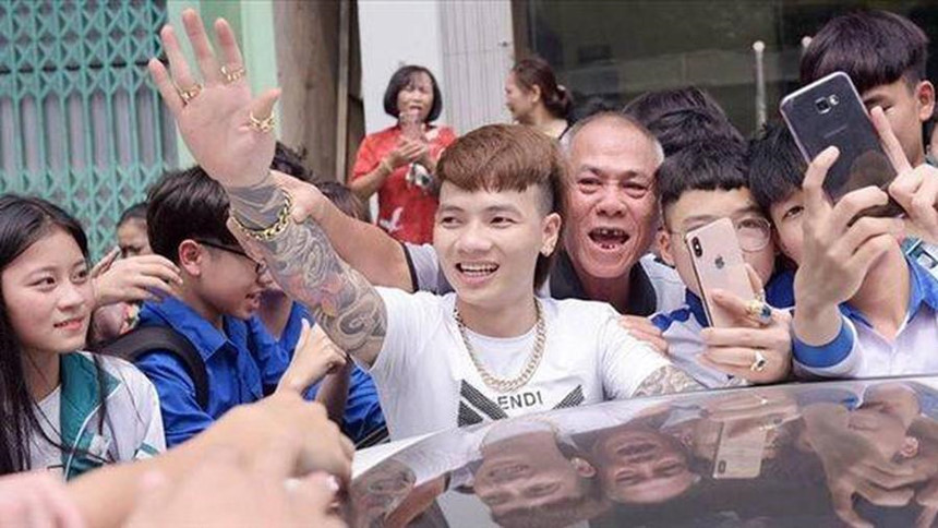 Khá Bảnh - từ cao bồi thôn tới tay giang hồ sống ảo - Hình 2