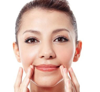 Môi thâm bẩm sinh đến mấy cũng hồng hào sau 1 tuần với công thức dễ ợt - Hình 3