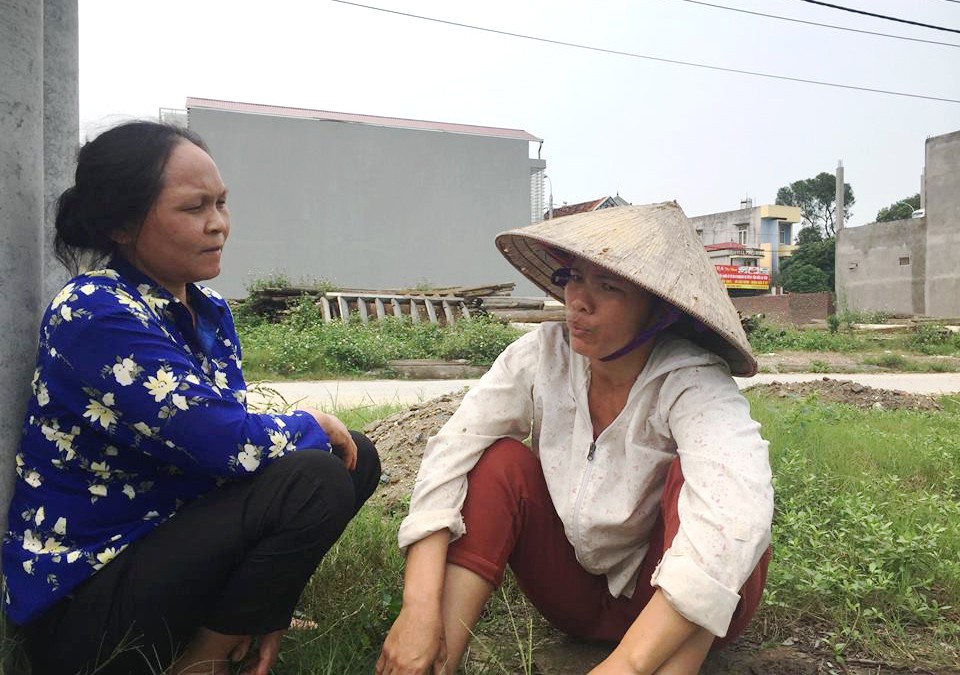 Người giải cứu bé trai bị gần 10 con chó lao vào cắn: Cháu chỉ nói được tên bố mẹ rồi ngất lịm đi - Hình 2