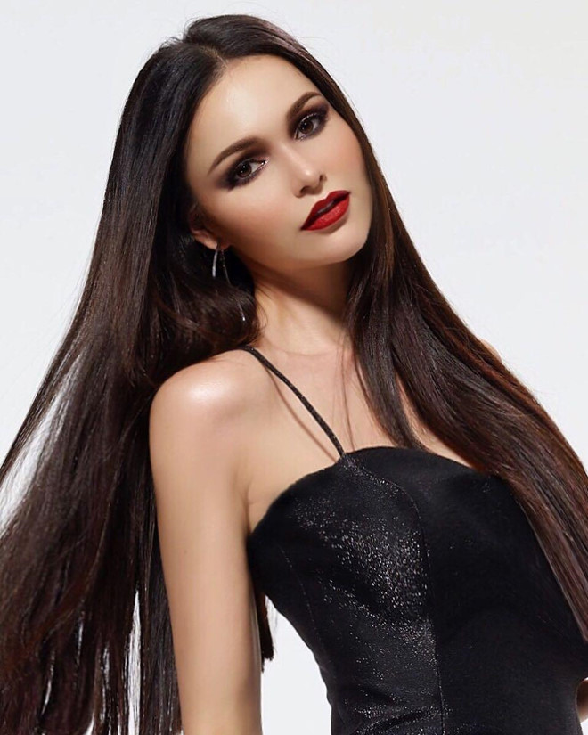 Vẻ đẹp như búp bê của mỹ nhân Thái lai Tây sắp đến Việt Nam - Hình 1