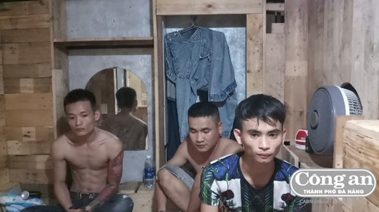 Bí mật trong căn nhà gỗ phía sau nhà thờ tộc ở TX Điện Bàn - Hình 1