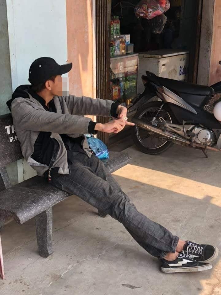 Cậu bé lang thang từ Cửa Lò đến Đồng Nai tìm anh bị nghi dựng chuyện vì lộ ảnh tìm chị ở tỉnh khác - Hình 1