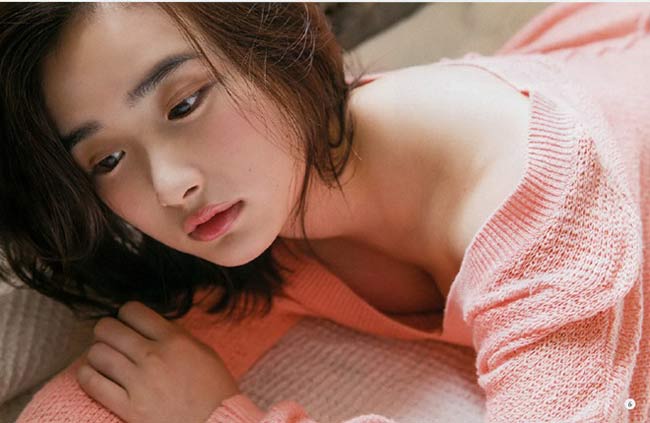 Đây là mỹ nữ trở thành siêu phẩm tạp chí đàn ông Nhật khi mới 18 tuổi - Hình 11