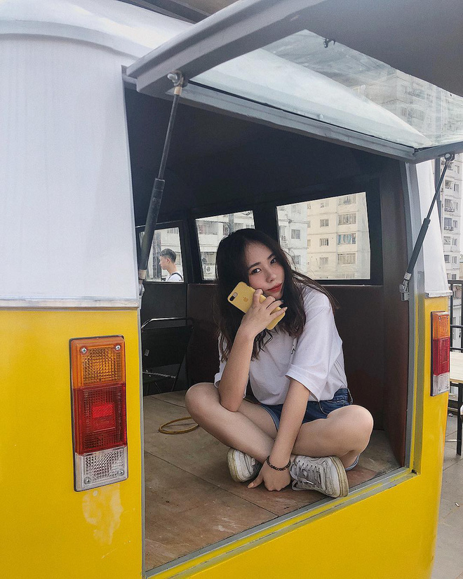 Điểm mặt chỉ tên 4 chiếc xe vàng trong làng sống ảo được giới trẻ săn lùng để check-in rầm rộ gần đây - Hình 10