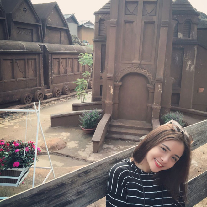 Hội girl xinh 2000 mới nổi: Người nhan sắc tựa nàng thơ, người được cả báo nước ngoài gọi tên - Hình 36