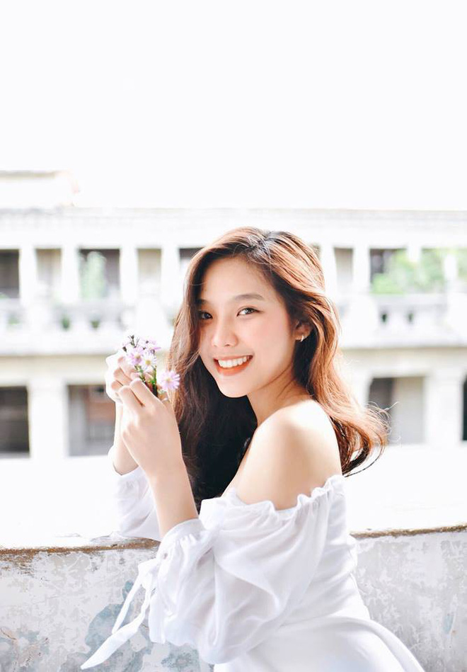 Hội girl xinh 2000 mới nổi: Người nhan sắc tựa nàng thơ, người được cả báo nước ngoài gọi tên - Hình 2