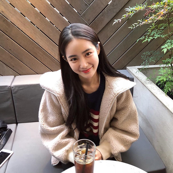 Hot girl mặt mộc có nét đẹp nguyên sơ thách thức giới make-up - Hình 8