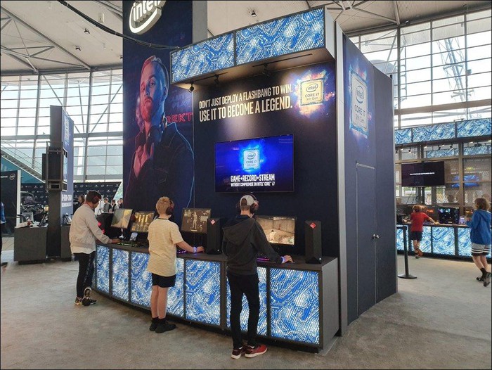 Intel trình diễn phần cứng mạnh mẽ dùng để chiến game tại Intel Extreme Masters 2019 - Hình 7
