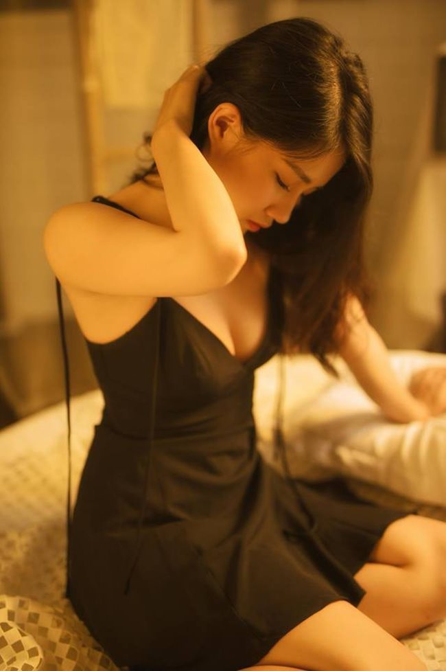 Người yêu Đan Trường mặt xinh như thiên thần, thân hình bốc lửa - Hình 15