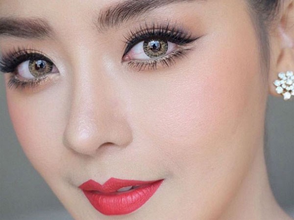 Những bức ảnh đáng sợ này chắc chắn sẽ khiến bạn nghĩ lại nếu trót lỡ đeo lens khi đi ngủ - Hình 3