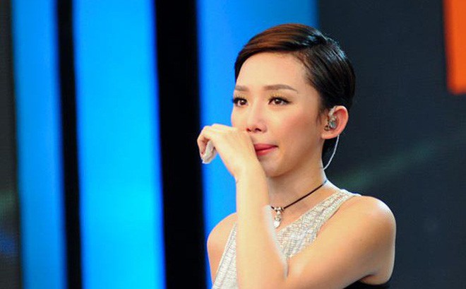Tóc Tiên: 10 năm nỗ lực chỉ mong 1 lần mẹ nhìn thấy con tỏa sáng nhưng thực tế bẽ bàng - Hình 3