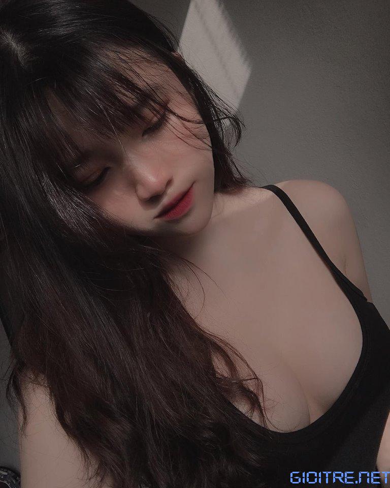 Tuyết Linh: Mặt học sinh thân hình phụ huynh - Hình 5