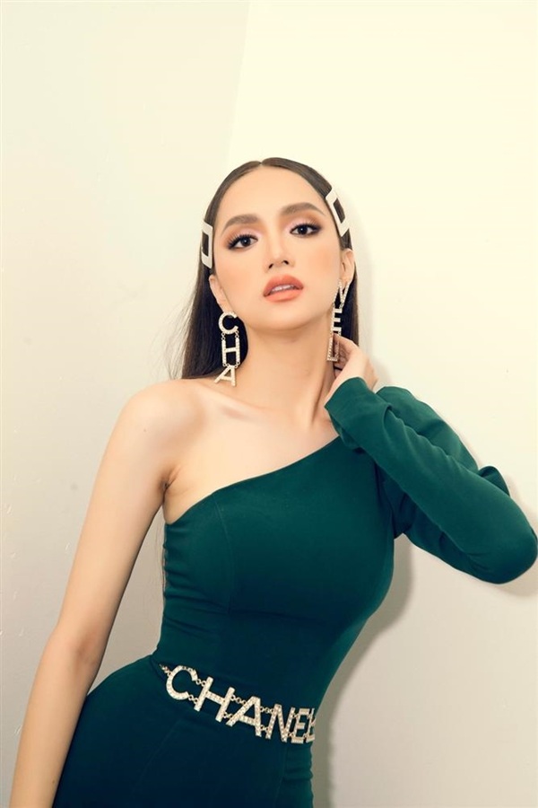 Khuyên tai nữ thương hiệu bông tai hãng mạ vàng ngọc trai nhân tạo hàng đẹp  TOBI STORE  Shopee Việt Nam