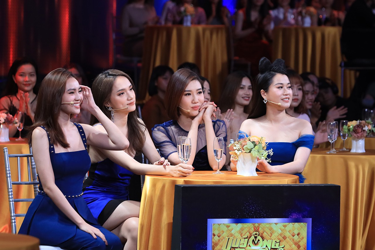 Hương Giang, Ninh Dương Lan Ngọc thi nhau kể xấu người yêu cũ - Hình 1