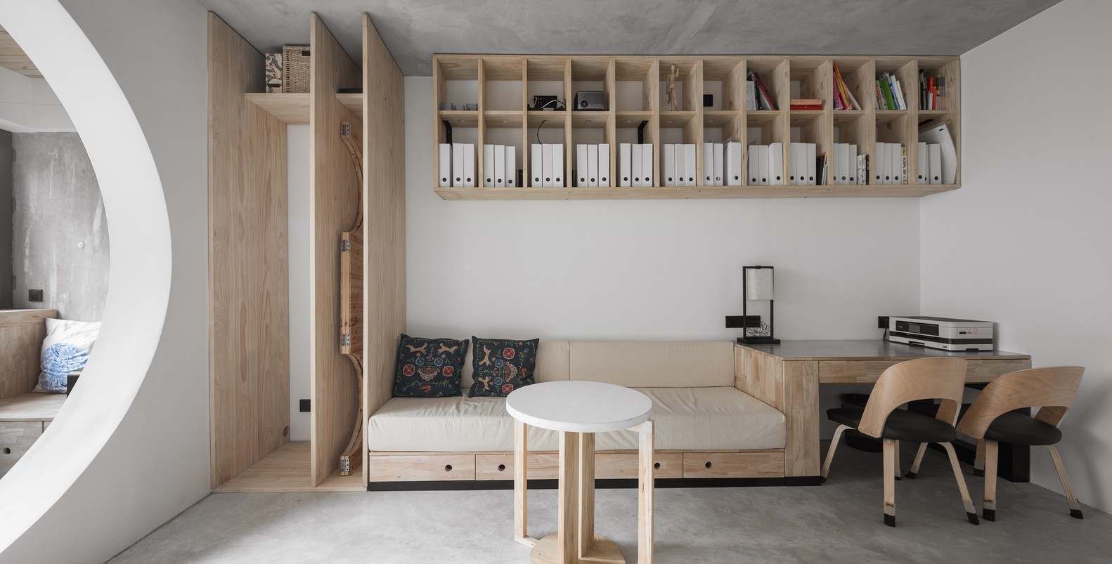 Căn hộ 71m gây thương nhớ với vẻ đẹp thân quen và bình dị của gỗ - Hình 5