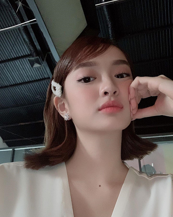 Dàn hot girl mặt chữ điền: Nữ tính, sexy đều đủ cả - Hình 12