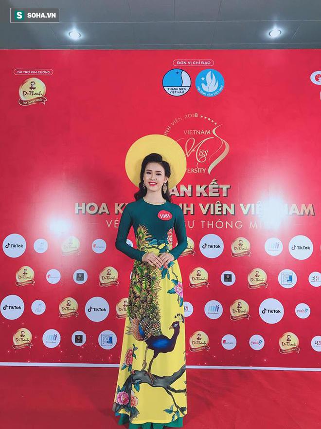 Được truy tìm sau bức ảnh mặc bikin.i, cô gái còn khiến dân mạng sốc vì thành tích khủng - Hình 6
