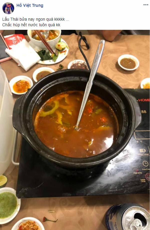 Giữa đêm bão ăn mừng King's cup, Hồ Việt Trung khiến fan lo lắng khi chia sẻ đang cầu nguyện cho ba tại phòng cấp cứu - Hình 4