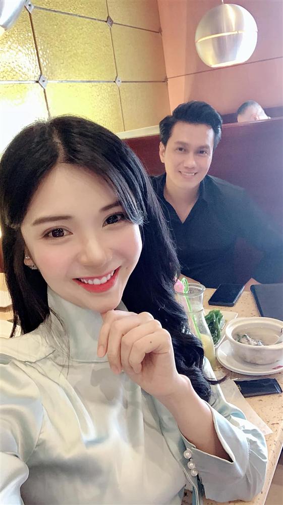 Giữa nghi án ly hôn ồn ào, diễn viên Việt Anh vui vẻ ăn uống cùng bồ nhí Thanh Bi - Hình 4