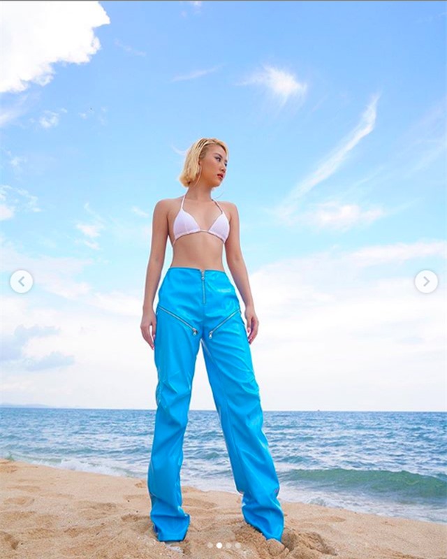 Hot girl Việt đua nhau khoe dáng gợi cảm trên bãi biển mùa hè - Hình 1