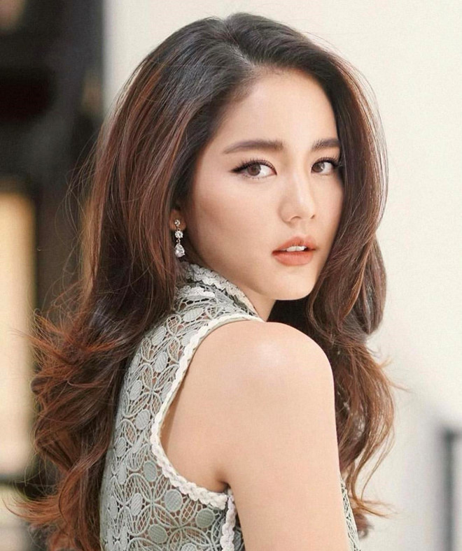 Nàng thơ Thái Lan cao 1,76 m, nổi tiếng đa tài - Hình 2