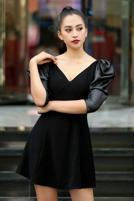 Nhã Phương khoe lưng ong hút mắt cùng Chi Pu dẫn đầu top sao đẹp - Hình 10