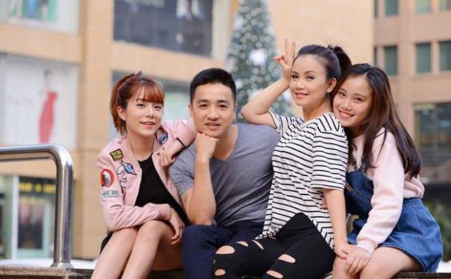 Nhan sắc cô Xuyến gây sốt trong Về nhà đi con: 42 tuổi, mẹ 3 con trông mòn con mắt - Hình 4
