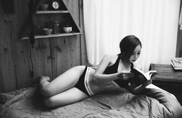 Tưởng theo đuổi phong cách gợi cảm, ai ngờ Nhã Tiên tung bộ ảnh nóng mắt cuối cùng trước khi ra mắt MV debut - Hình 2