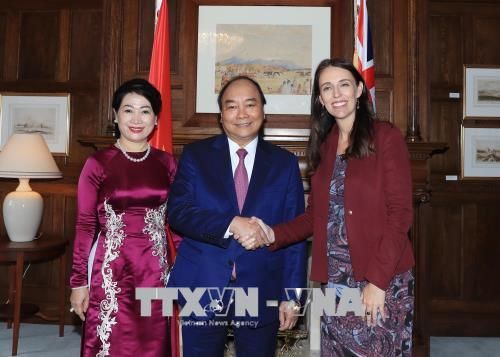 Phát hiện thú vị: Thủ tướng Nguyễn Xuân Phúc thường xuyên mặc tương đồng với phu nhân - Hình 7