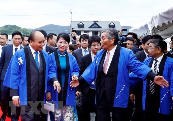 Phát hiện thú vị: Thủ tướng Nguyễn Xuân Phúc thường xuyên mặc tương đồng với phu nhân - Hình 8