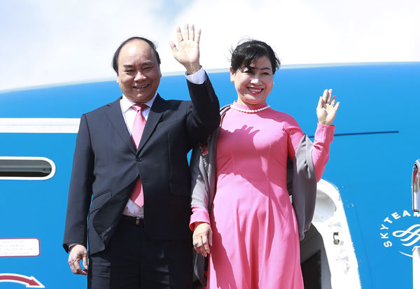 Phát hiện thú vị: Thủ tướng Nguyễn Xuân Phúc thường xuyên mặc tương đồng với phu nhân - Hình 18