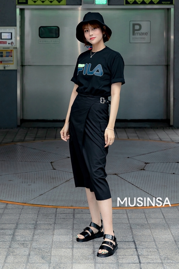 Bí kíp mix đồ mát mẻ, trẻ trung mà lại còn hợp trend dễ như ăn kẹo với street style của giới trẻ Hàn - Hình 9