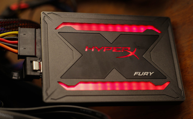 Trải nghiệm SSD HyperX Fury RGB 480GB: Dung lượng lớn, tốc độ cao lại còn sáng lung linh tuyệt sắc - Hình 8