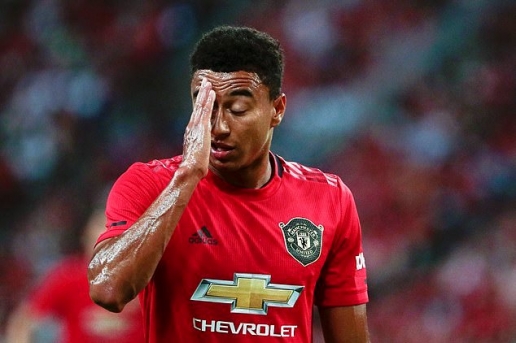 Man Utd dùng hình ảnh gây sốt của Lingard ở Việt Nam để dọa Arsenal  Bóng  Đá