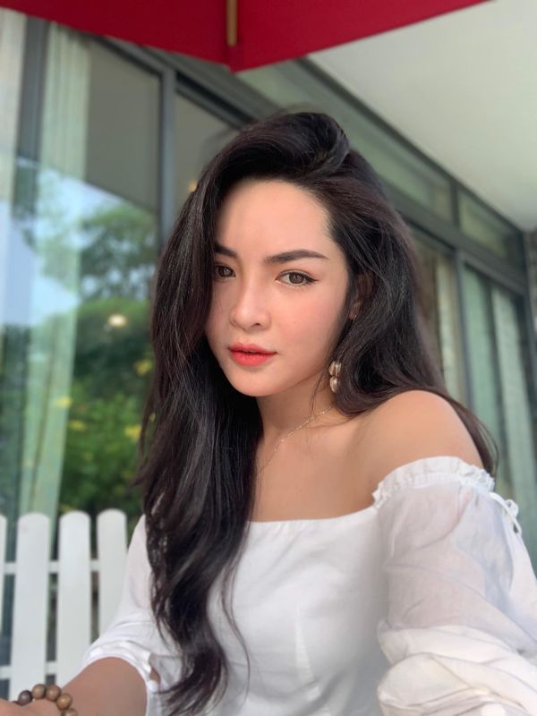 5 năm sau dao kéo, Vũ Thanh Quỳnh ngày càng xinh đẹp như hotgirl, không ngại khoe vóc dáng quyến rũ - Hình 3