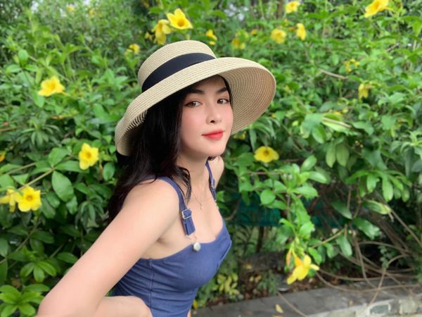 5 năm sau dao kéo, Vũ Thanh Quỳnh ngày càng xinh đẹp như hotgirl, không ngại khoe vóc dáng quyến rũ - Hình 10