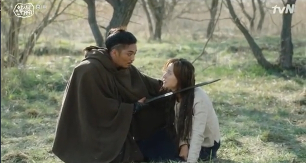 Arthdal Chronicles tập 11: Song Joong Ki ngả bài với Jang Dong Gun, muốn hợp tác nhưng bị phản bội - Hình 17