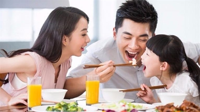 Bỗng nhiên biến thành em gái chồng, tôi phát hiện anh ta có đến 3 vợ, 3 con riêng - Hình 1