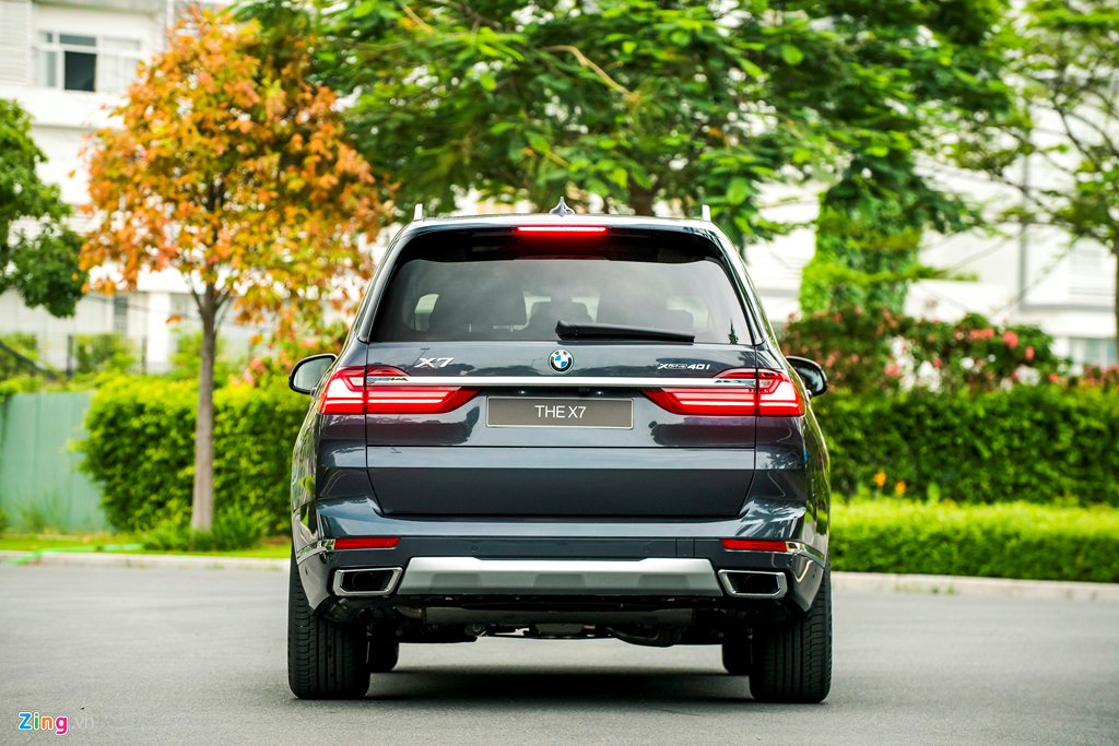 Chi tiết BMW X7 ra mắt VN, SUV sang cỡ lớn giá 7,5 tỷ đồng - Hình 4
