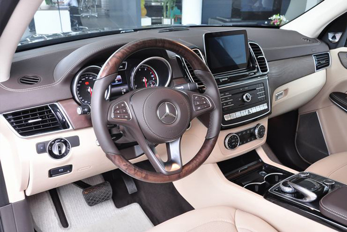 Chốt giá 7,5 tỷ đồng, BMW X7 phải cạnh tranh với những đối thủ nào? - Hình 5