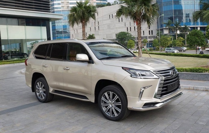 Chốt giá 7,5 tỷ đồng, BMW X7 phải cạnh tranh với những đối thủ nào? - Hình 6